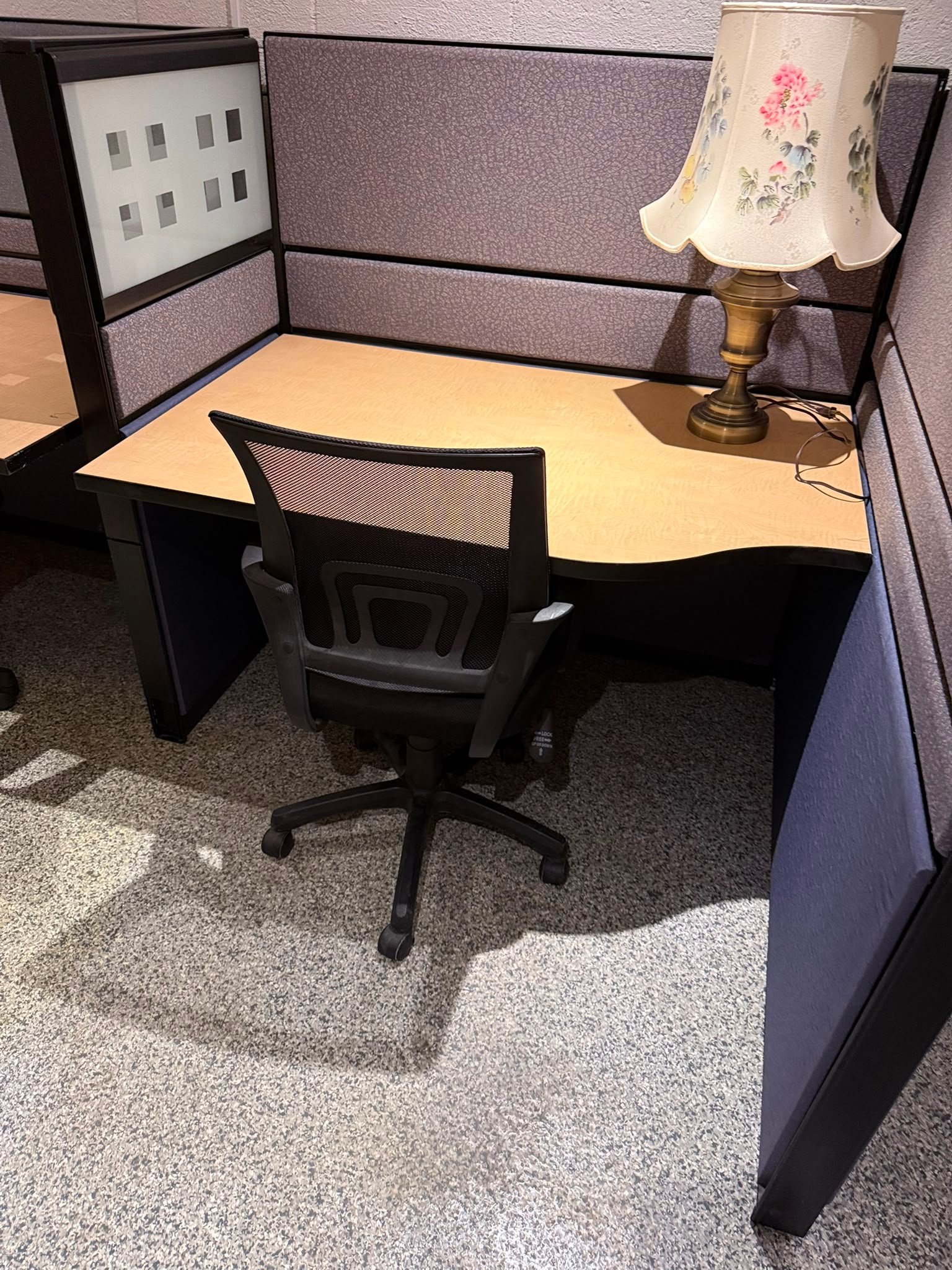 BUREAUX À PARTAGER & SALLE DE CONFÉRENCE À LOUER – MONTRÉAL
